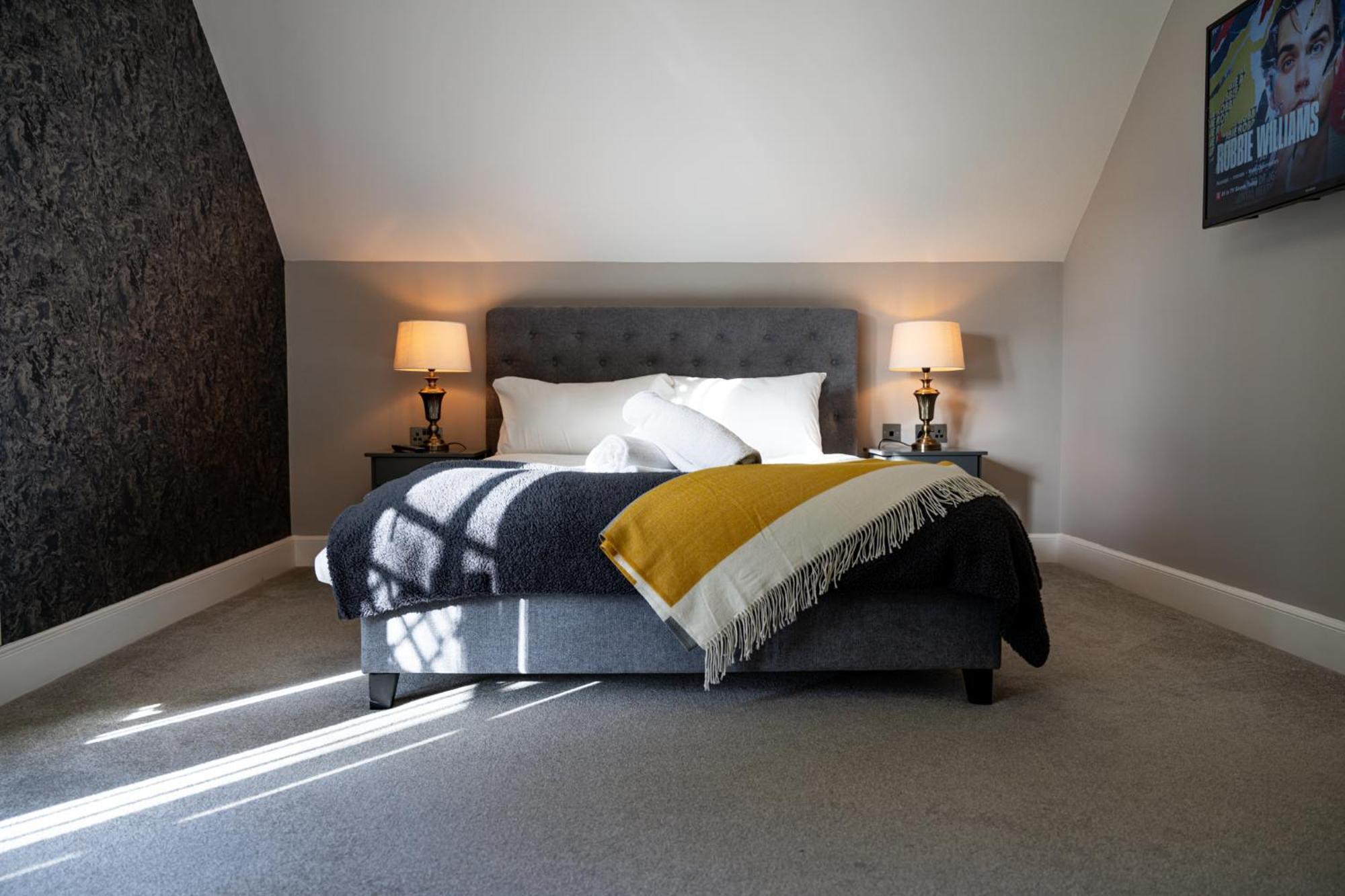 Escape Ordinary At Lough Erne Golf Village Енніскіллен Екстер'єр фото