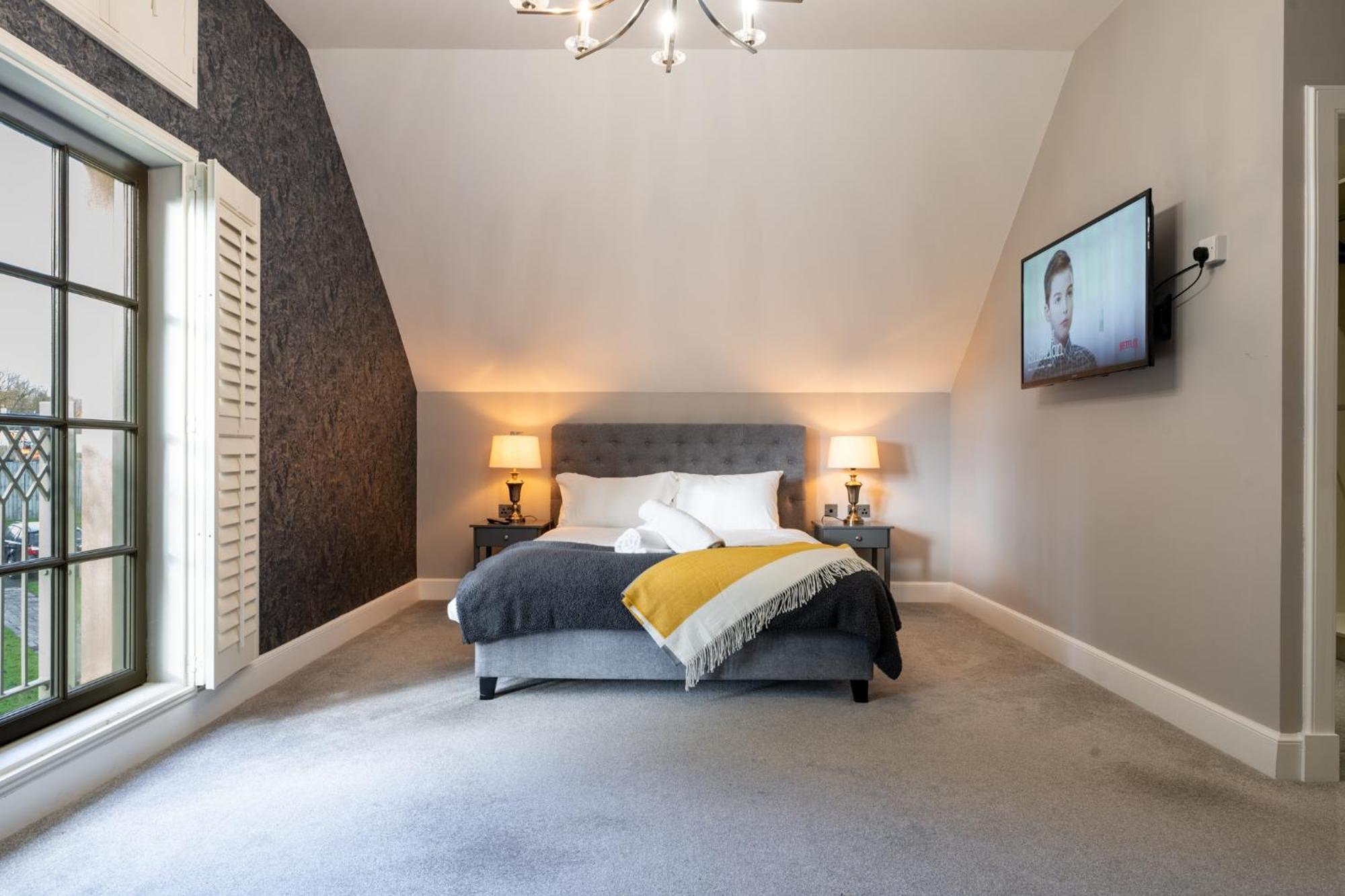 Escape Ordinary At Lough Erne Golf Village Енніскіллен Екстер'єр фото